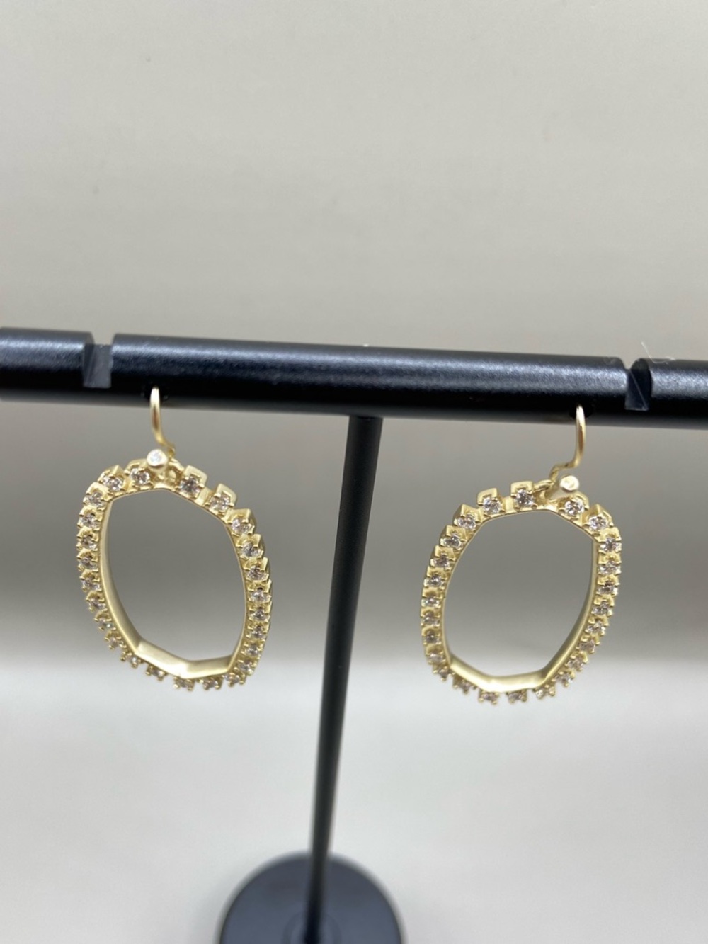 Kendra Scott Open Frame Crystal Elle Earrings - Picture 4 of 7